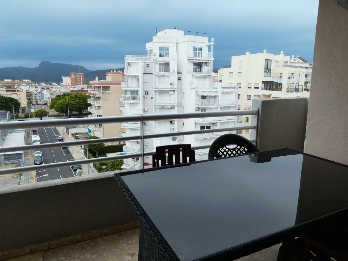 Apartamentos Gandia Grau Y Playa 3000 Kültér fotó