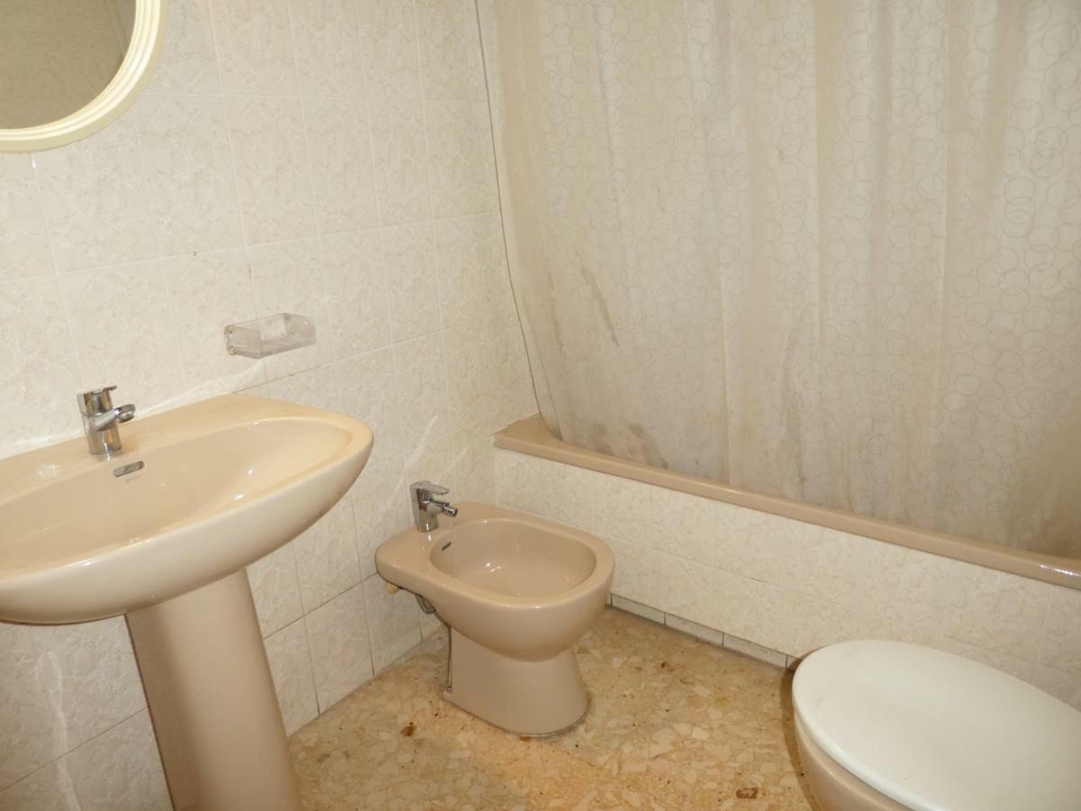 Apartamentos Gandia Grau Y Playa 3000 Kültér fotó