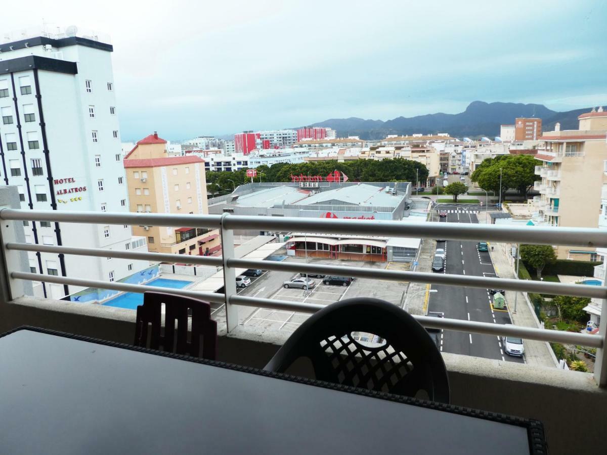 Apartamentos Gandia Grau Y Playa 3000 Kültér fotó